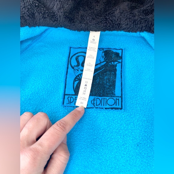 Lululemon Special Edition Fair Isle Snowflake Scuba Hoodie - Picture 2 of 15